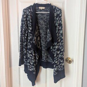 Pink rose blue and white sweater - M